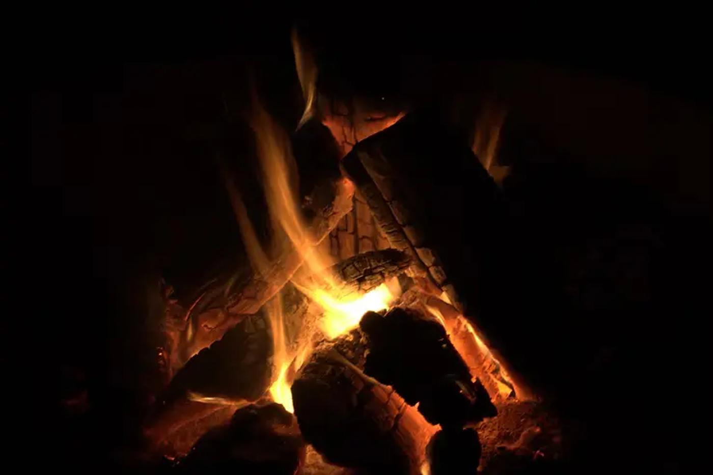 Beitragsbild zum Blogbeitrag "Feuer"